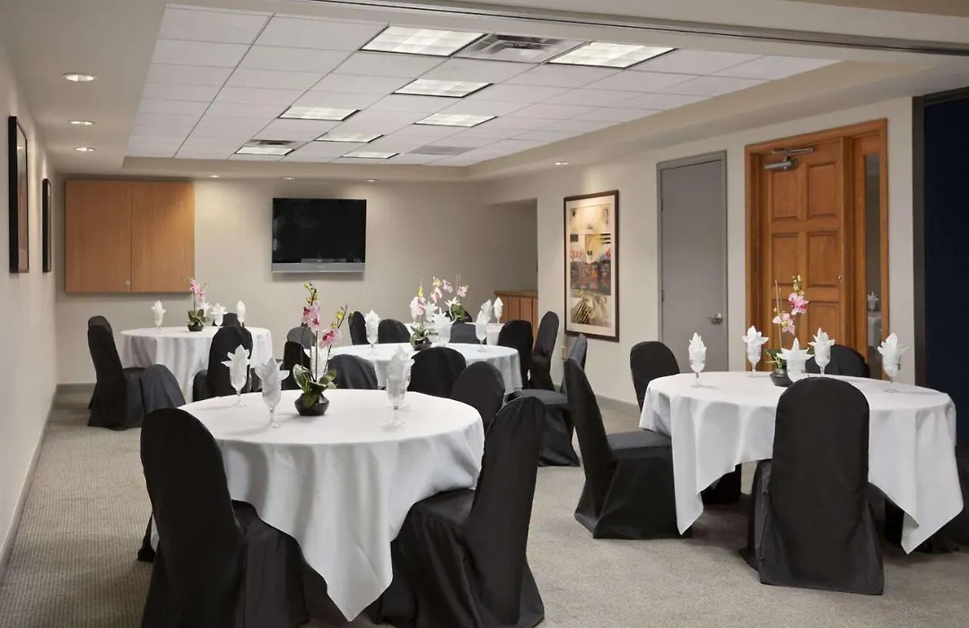Hawthorn Suites By Wyndham Overland Park-1