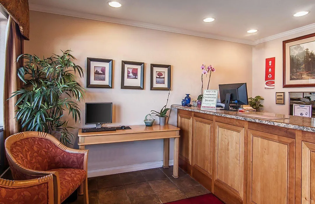 Econo Lodge Ashland-1