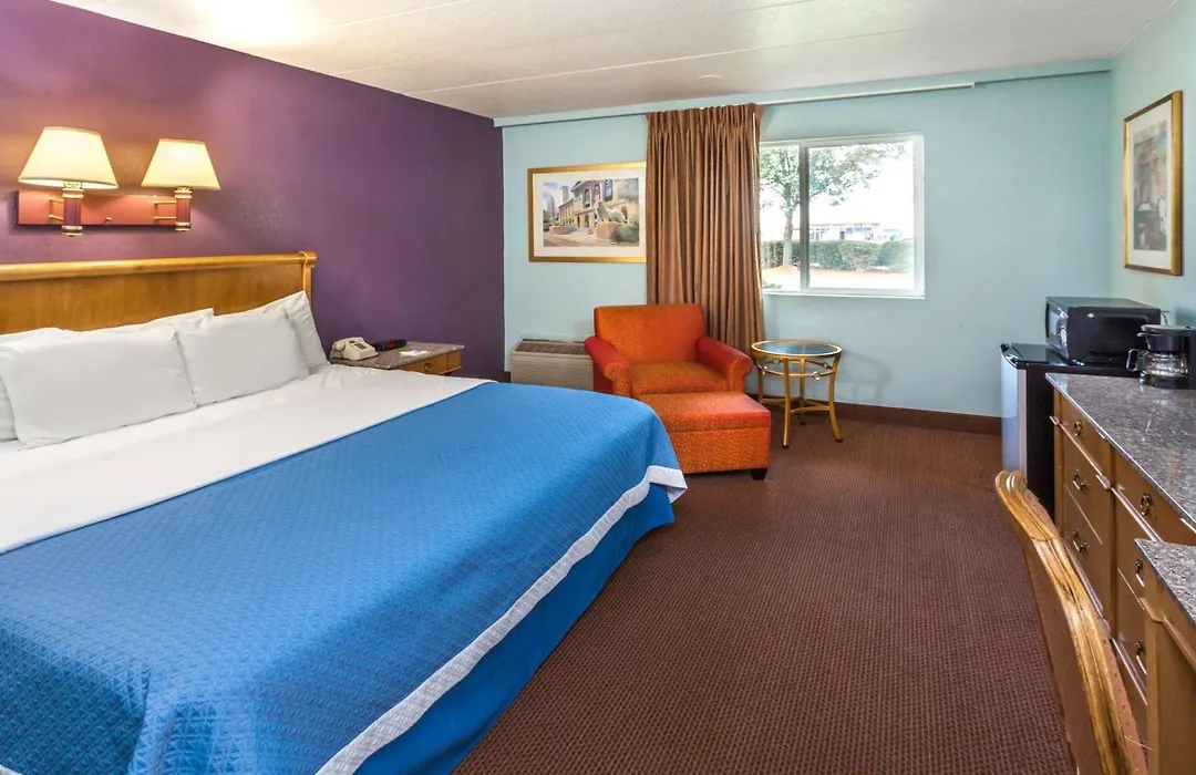 Days Inn By Wyndham Portage Indiana Dunes National Park-1