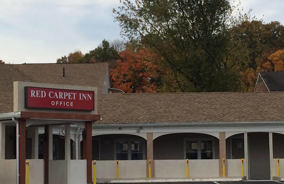 Red Carpet Inn West Springfield-1