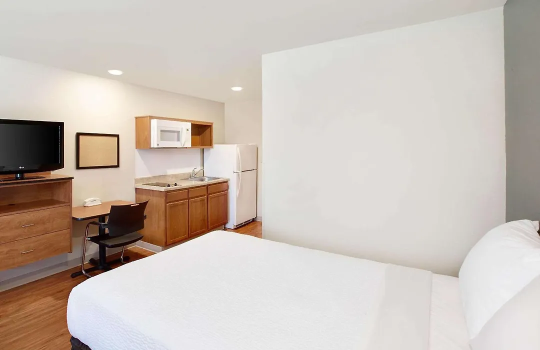 Woodspring Suites Lake Charles-1