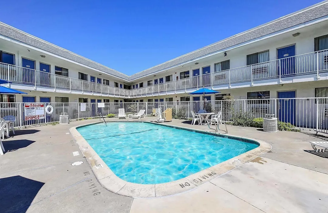 Motel 6-Oakland, Ca - Airport-1