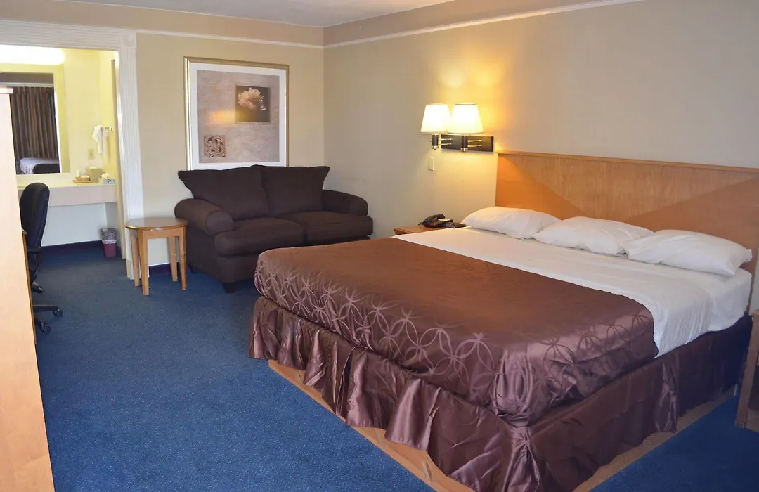 Hill Country Inn-1