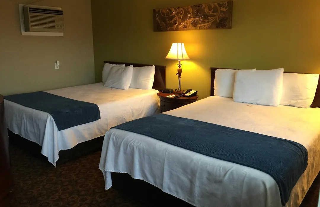 Kentucky Lake Inn-1