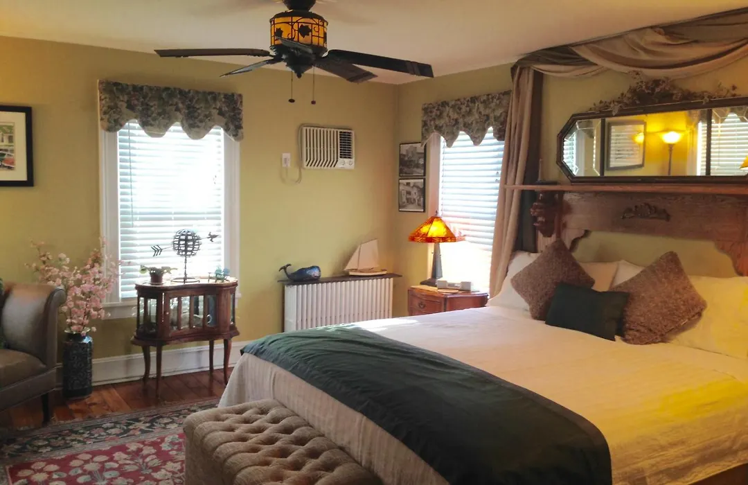 The Stirling House Waterfront Inn Greenport-1
