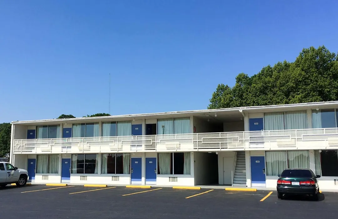 Motel 6-Connellys Springs, Nc-1
