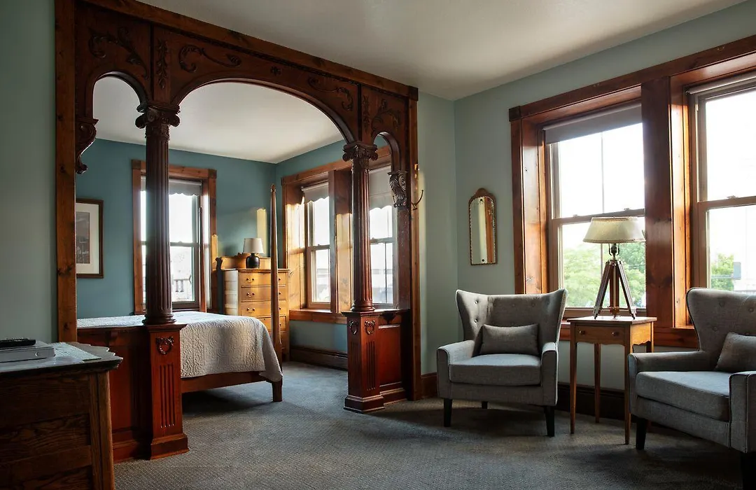 Inn At Cedar Crossing-1