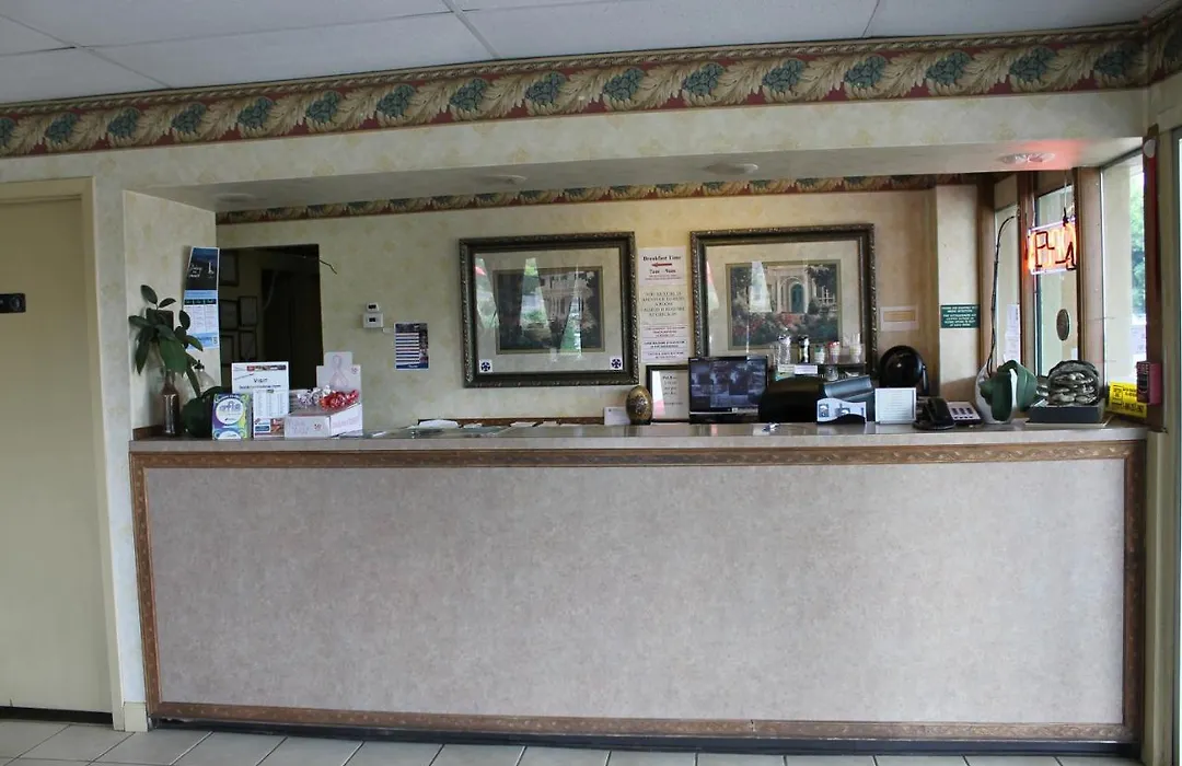 Scottish Inn Knoxville-1