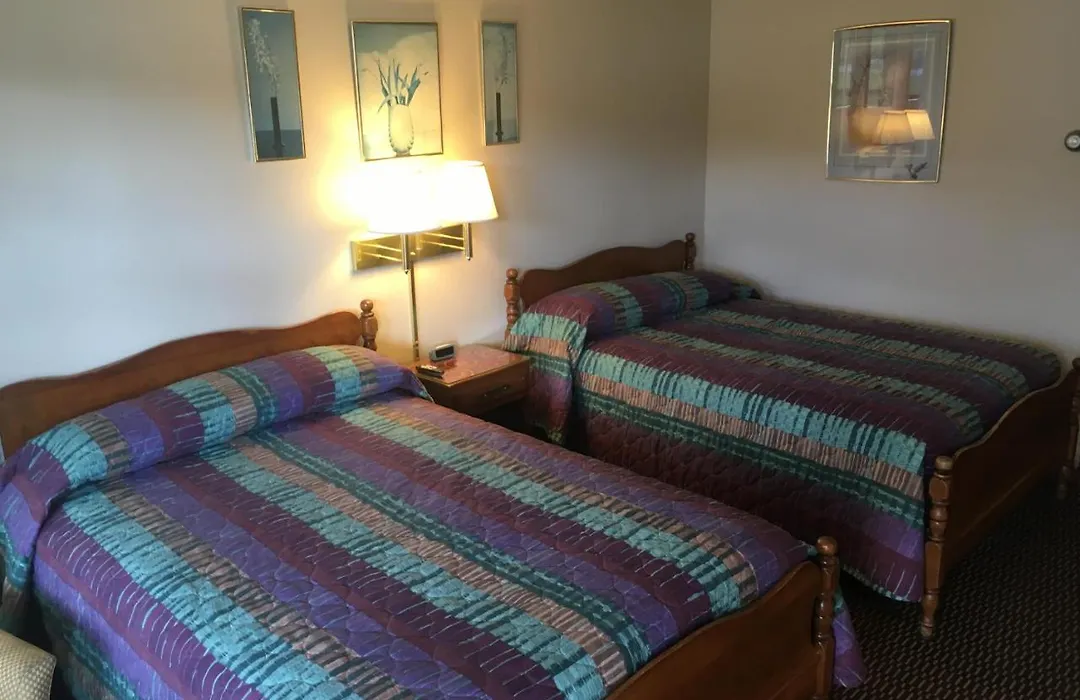 Catamount Motel-1