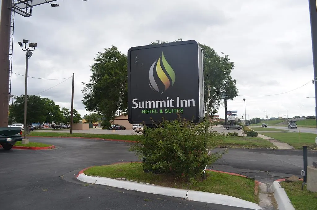 Summit Inn Hotel & Suites-1