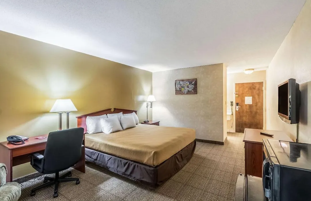 Econo Lodge Beckley-1