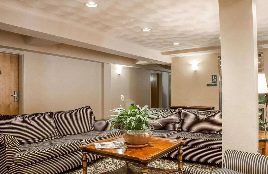Comfort Inn At Newport Beach-1