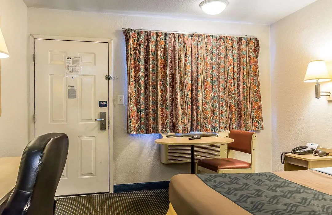Rodeway Inn Nashville-1