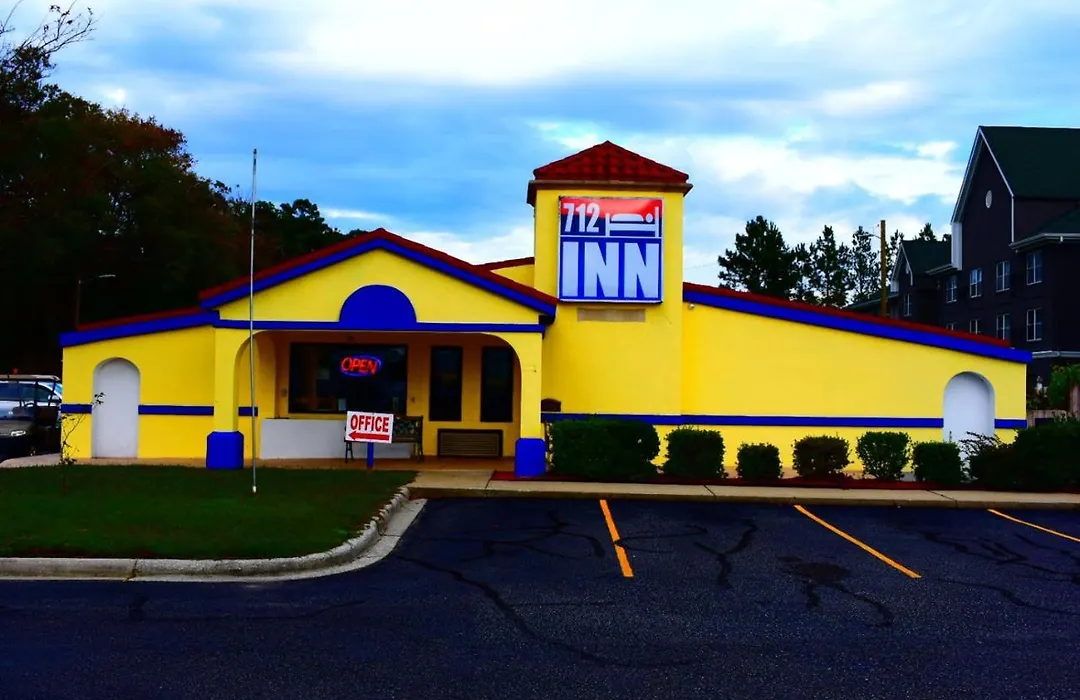 712 Inn-1
