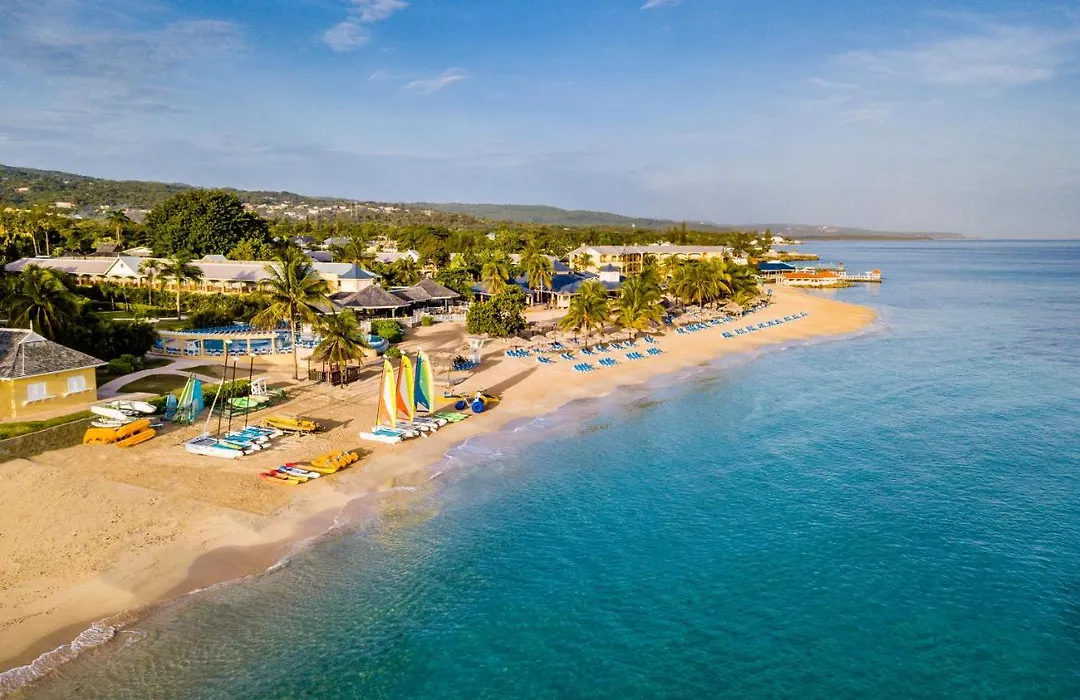 Jewel Runaway Bay Beach Resort & Waterpark-1