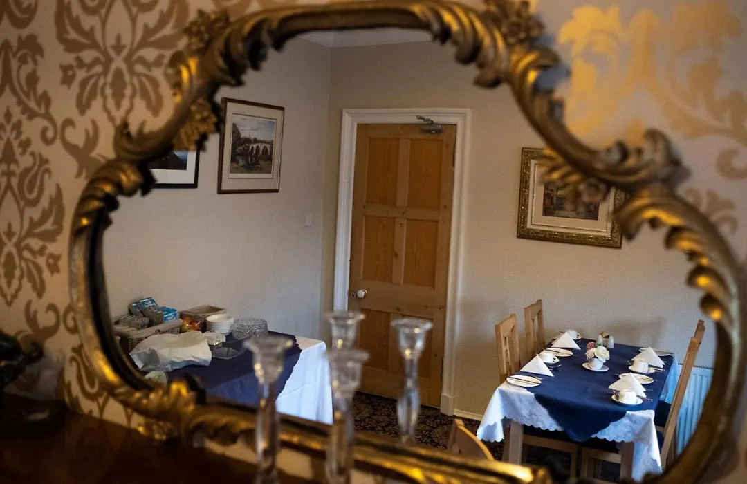 Linden Guest House-1