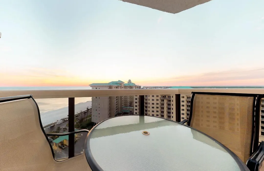 Surfside Resort By Vacasa-1