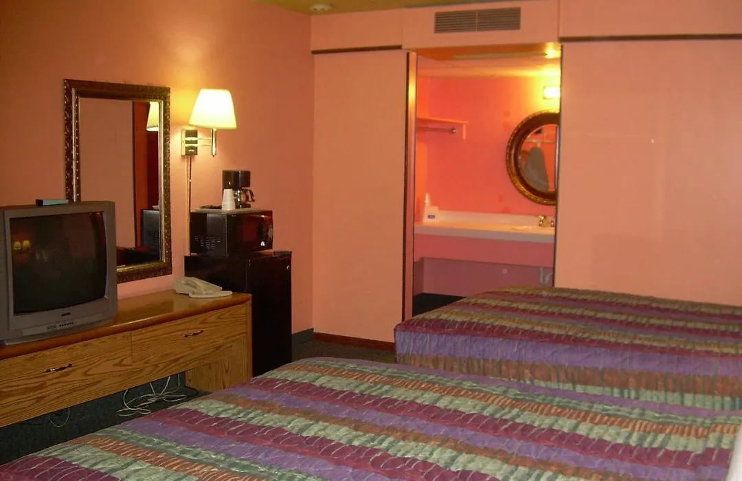 83 Motel-1