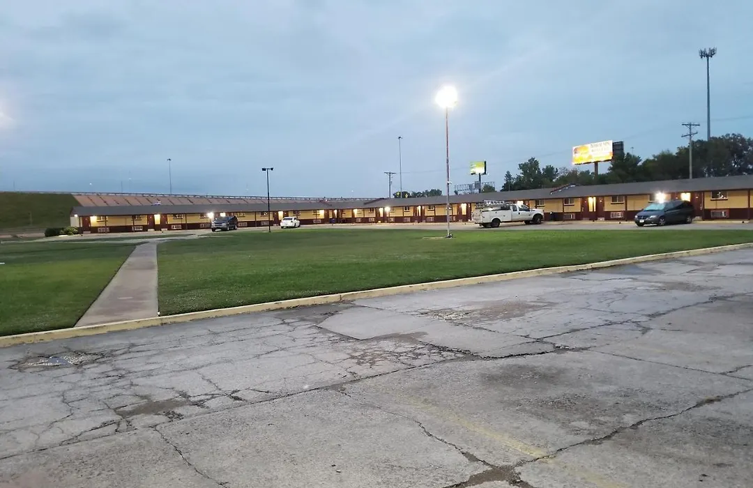 America'S Value Inn-1