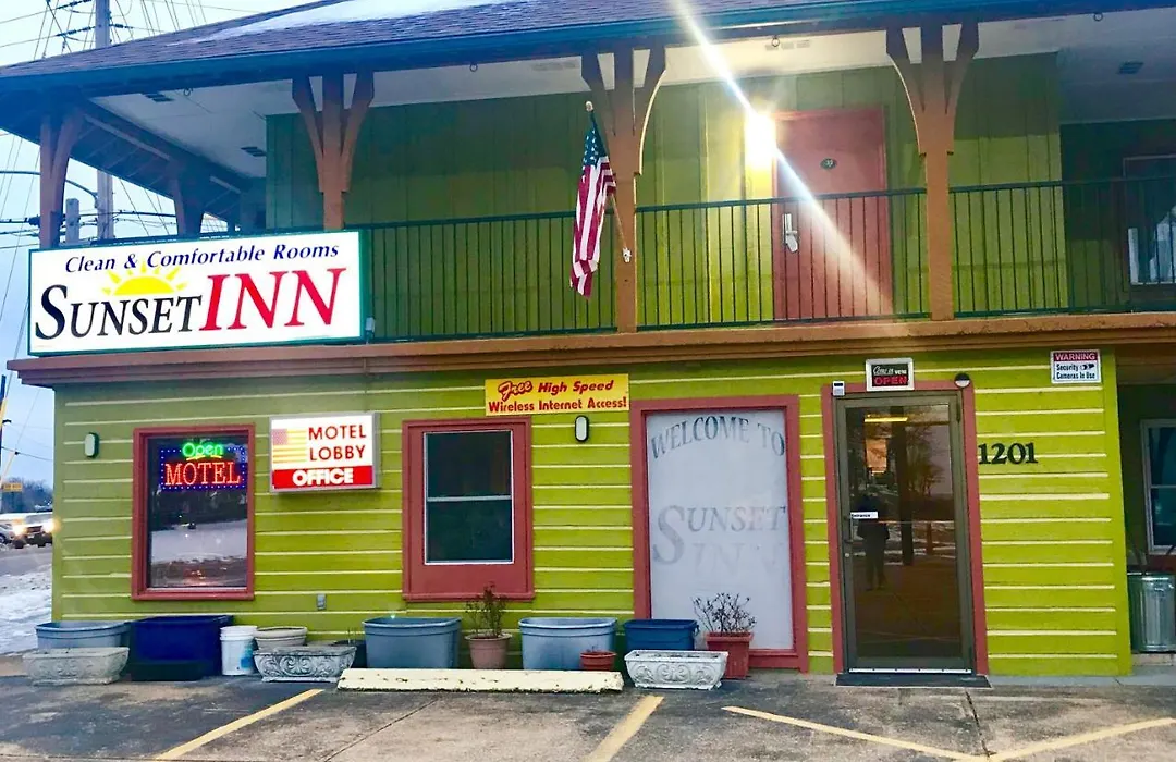 Sunset Inn-Rolla-1
