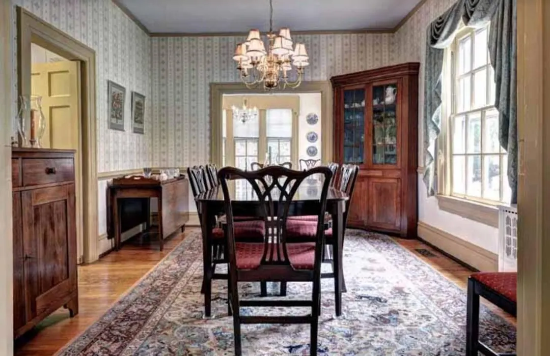 Colonial Capital B&B-1