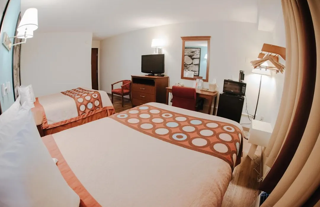 Super 8 By Wyndham Danbury-1