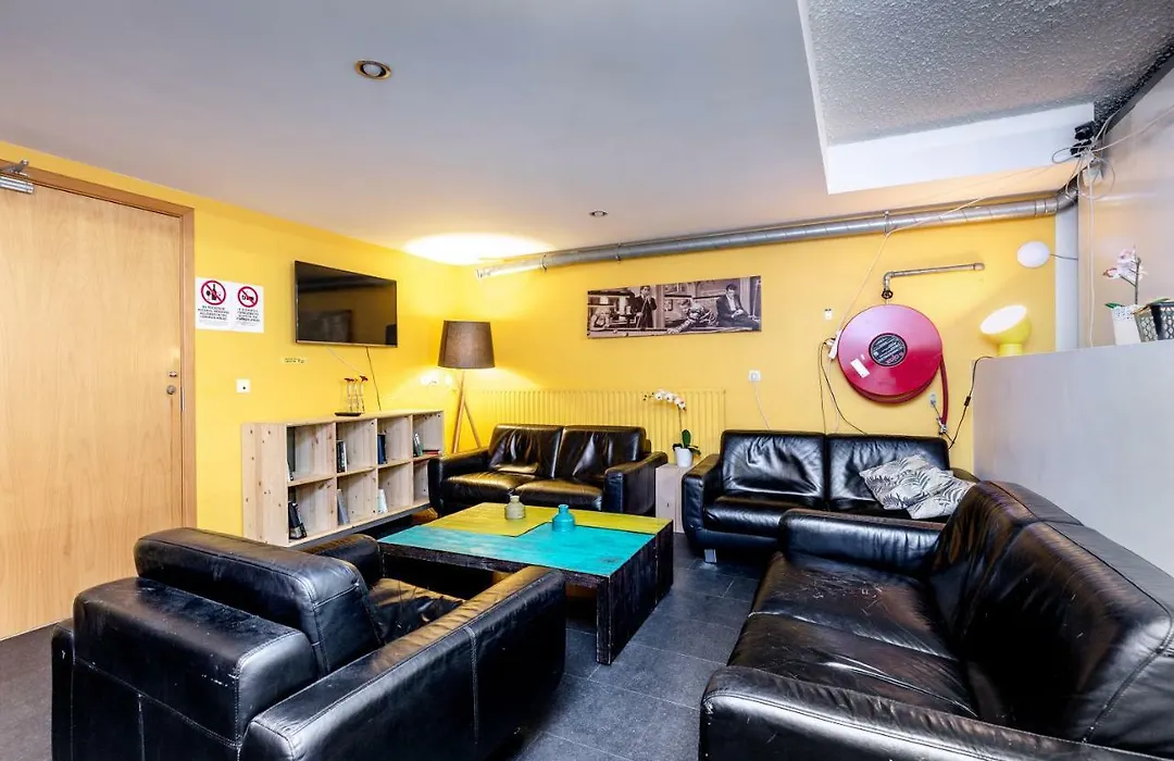 Capital-Inn Hostel-1