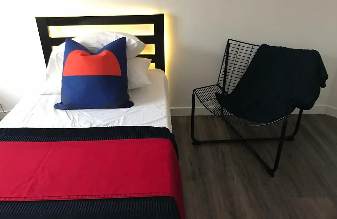 Modern Guesthouse Ironbound Newark With Kitchen-Fasttraintonyc-Onestoptoairport-1