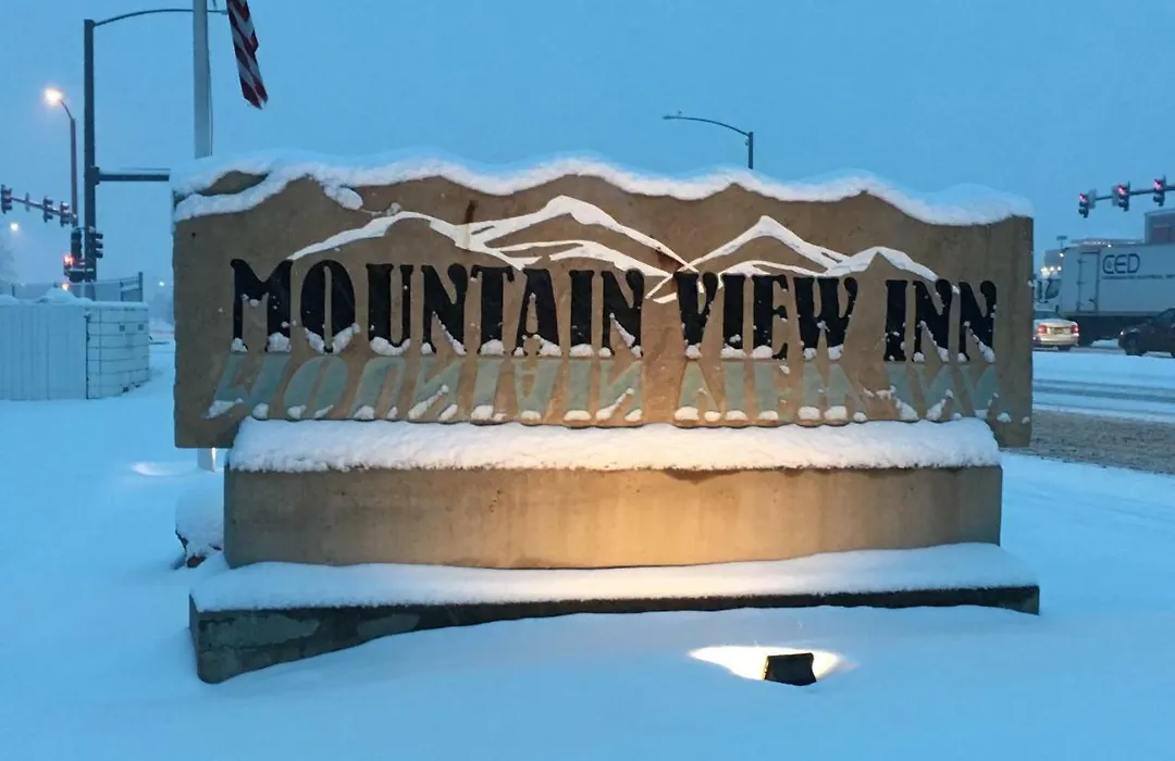 Mountain View Inn-1