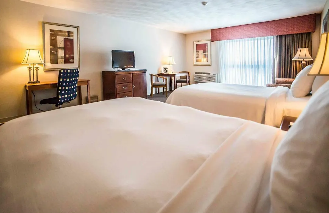 Mainstay Hotel And Conference Center-1