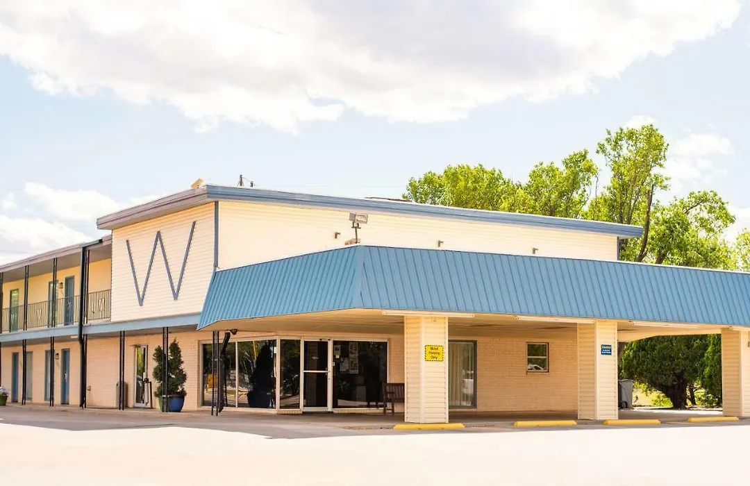 Wayfarer Inn Woodward-1