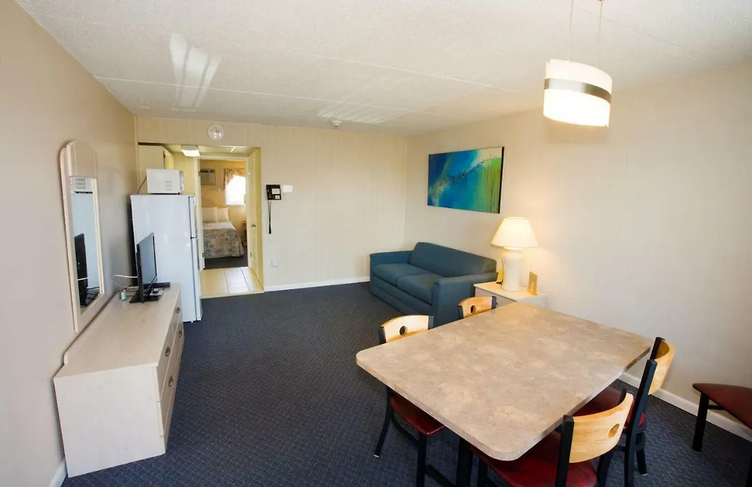 Aloha Oceanfront Motel-1