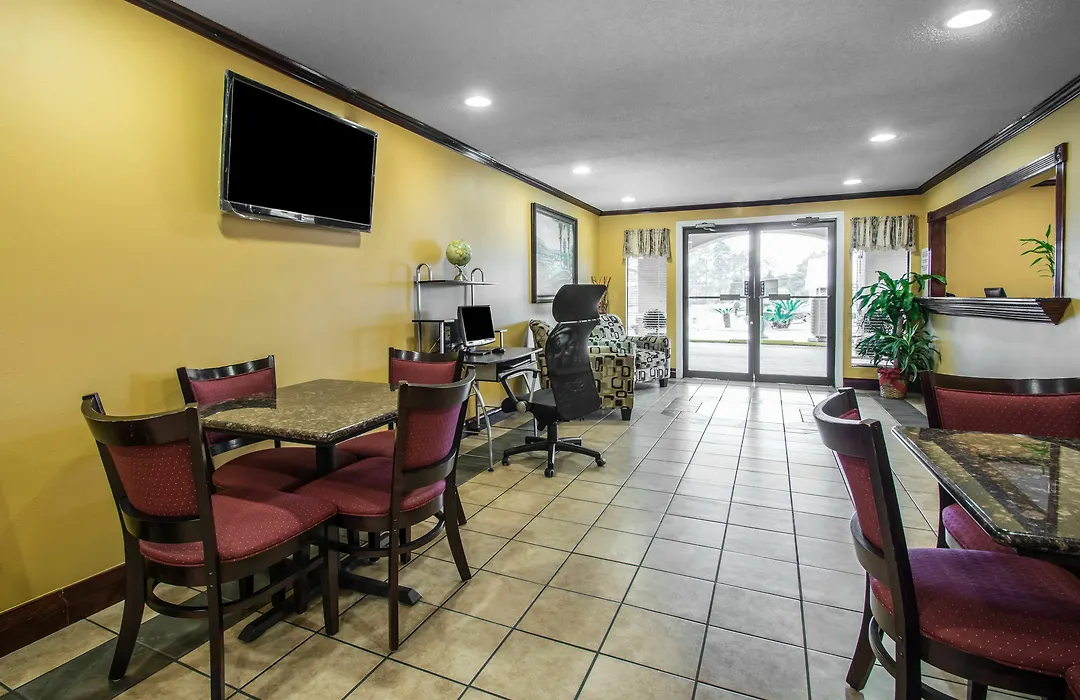 Econo Lodge Defuniak Springs I-10-1