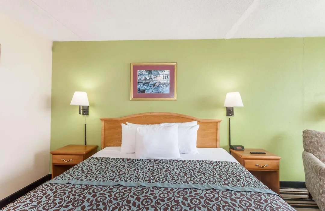 Days Inn By Wyndham Jackson-1