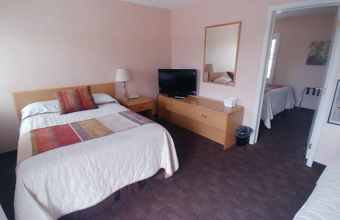 Blue Pine Motel-1