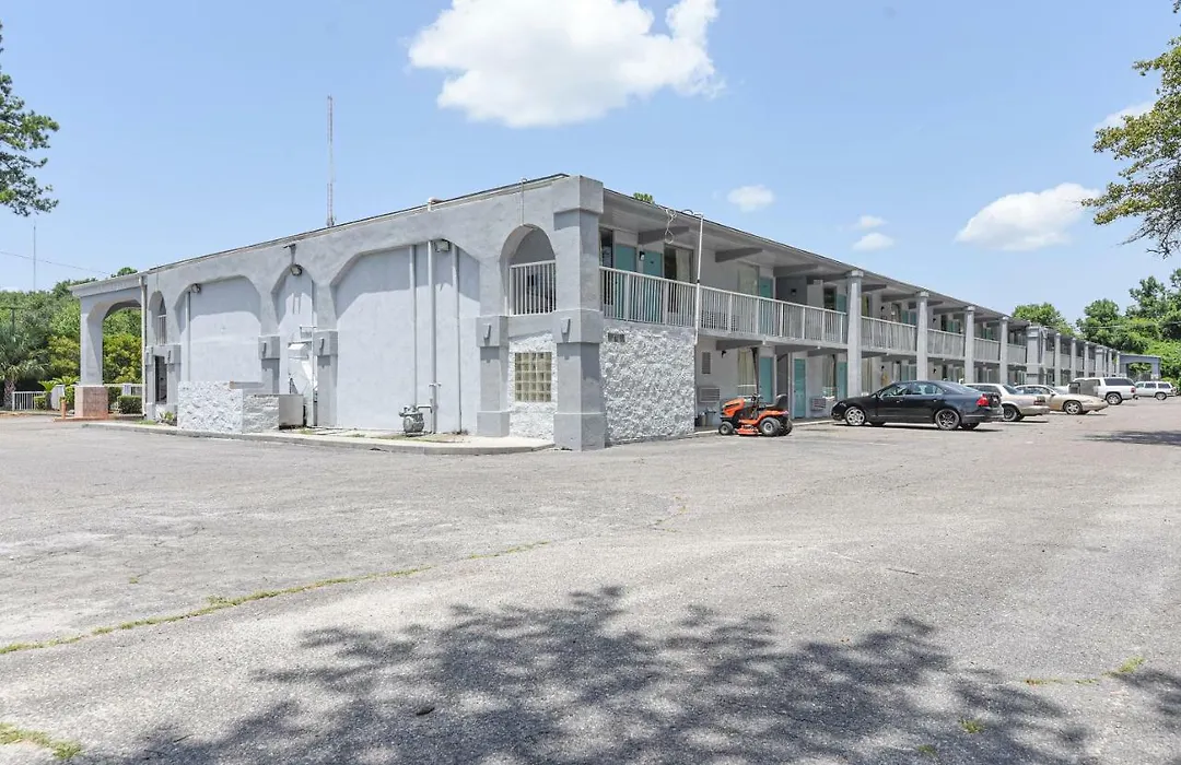 Hotel Valdosta Ga I-75 & Us-221 N Hwy-1