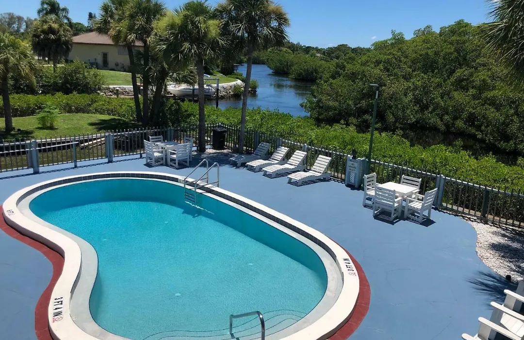 Sun Coast Inn-1