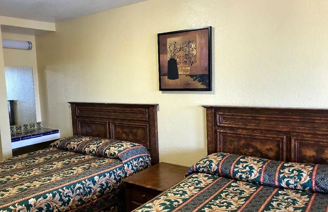 Hacienda Motel-1