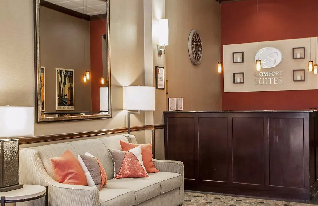 Comfort Suites Michigan Avenue-1