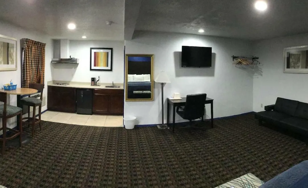 Budget Inn & Suites-1
