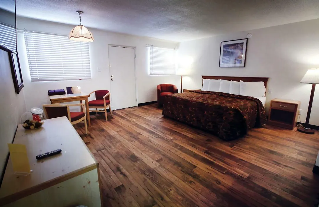 Spanish Trails Inn-1
