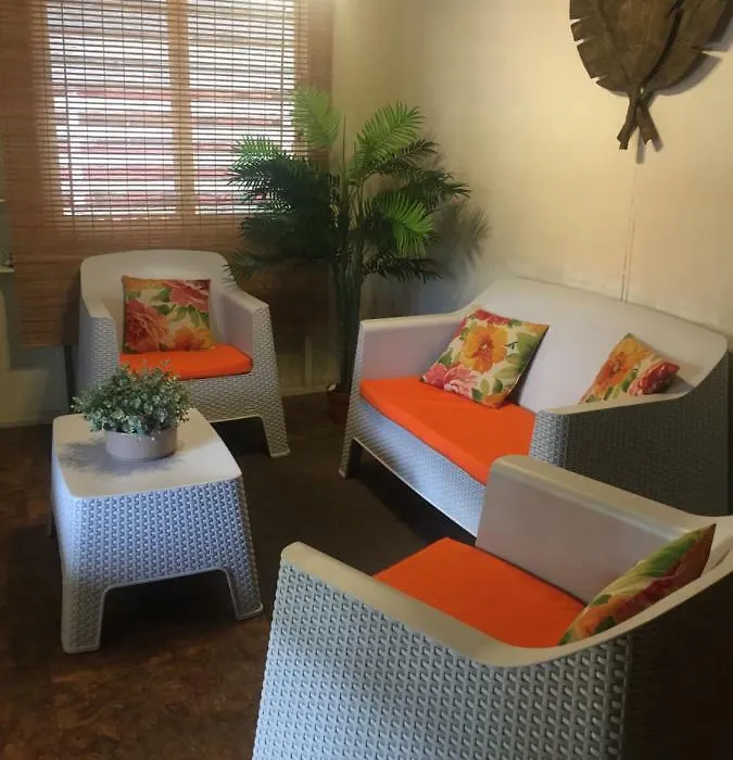 Naniqui Cottage - Only Adults -Parking Golf Car Only-No Electric Bikes-1