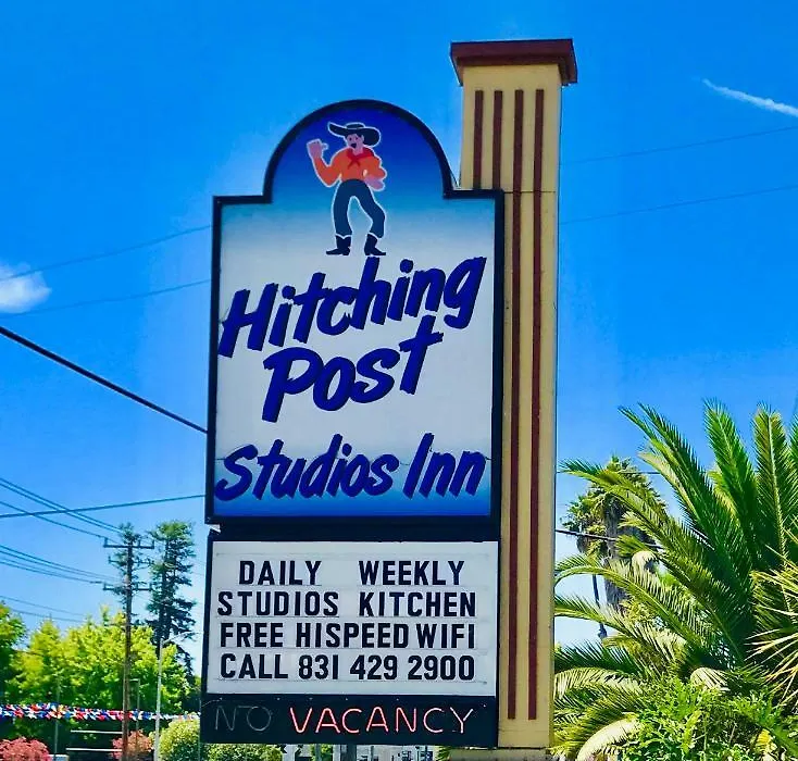 Hitching Post Studios Inn-1