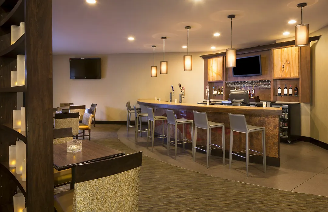 Doubletree By Hilton Hotel Raleigh - Brownstone - University-1