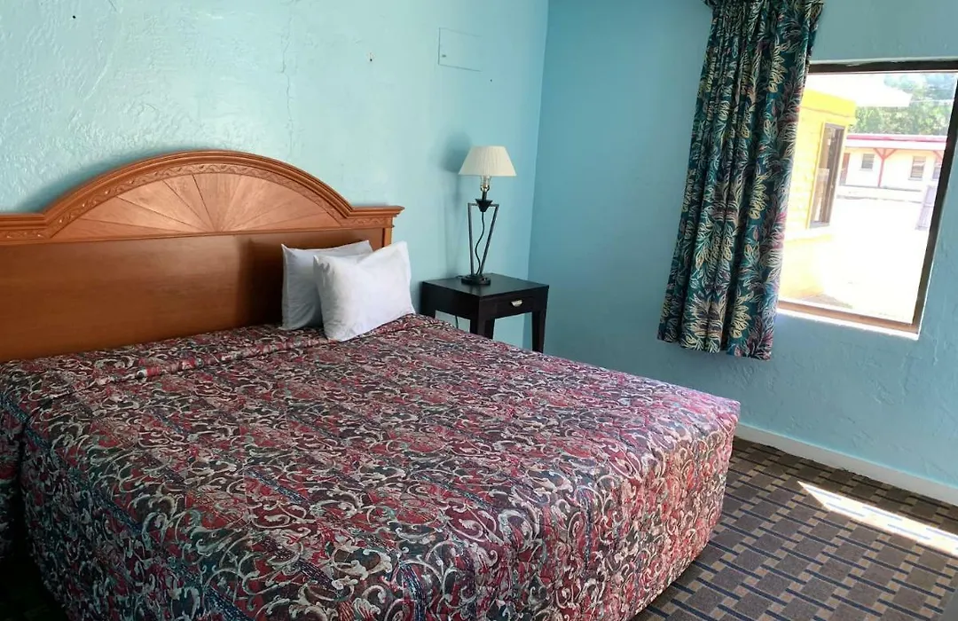 Travel Inn Daytona-1