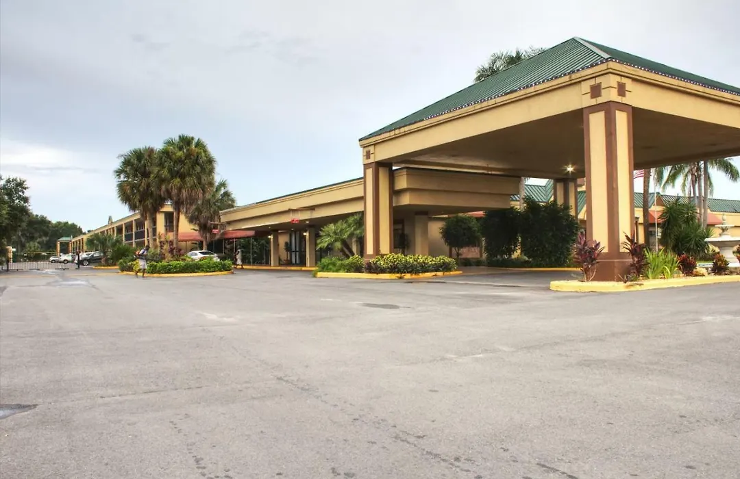 Winter Haven Gardens Inn-1