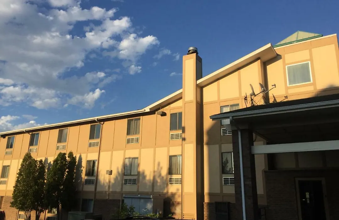 Super 8 By Wyndham Helena-1