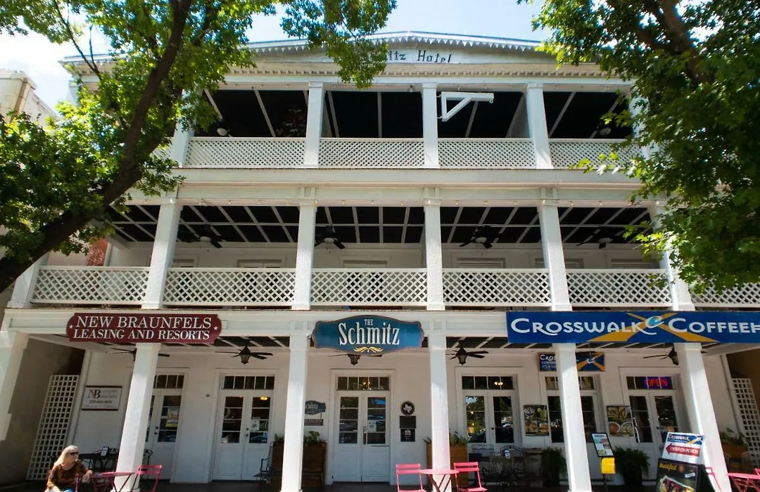 Schmitz Bed & Breakfast-1