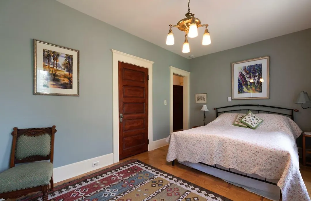 Mozart Guest House Seattle Bed And Breakfast-1