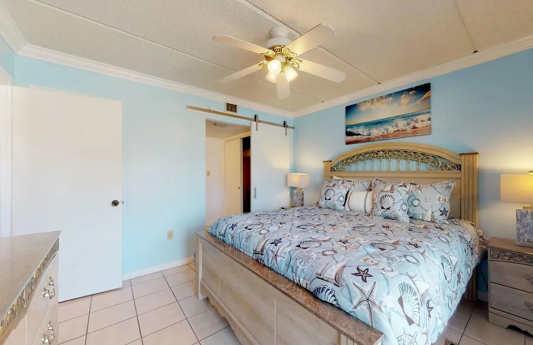Beachview Condominiums: #204-1